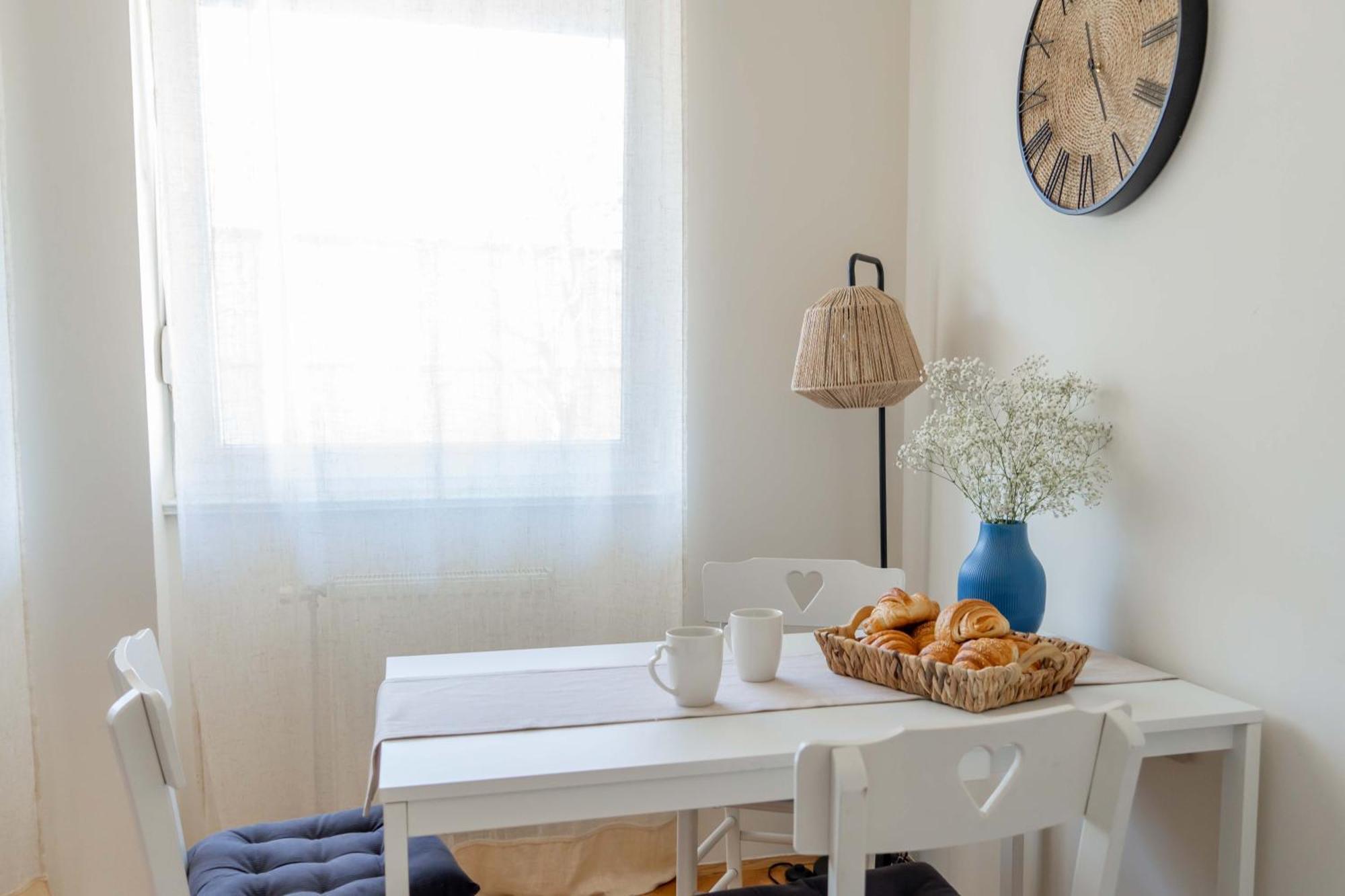 Home-Like Studio In City Center Free Welcome Light Lunch Novi Sad Eksteriør bilde